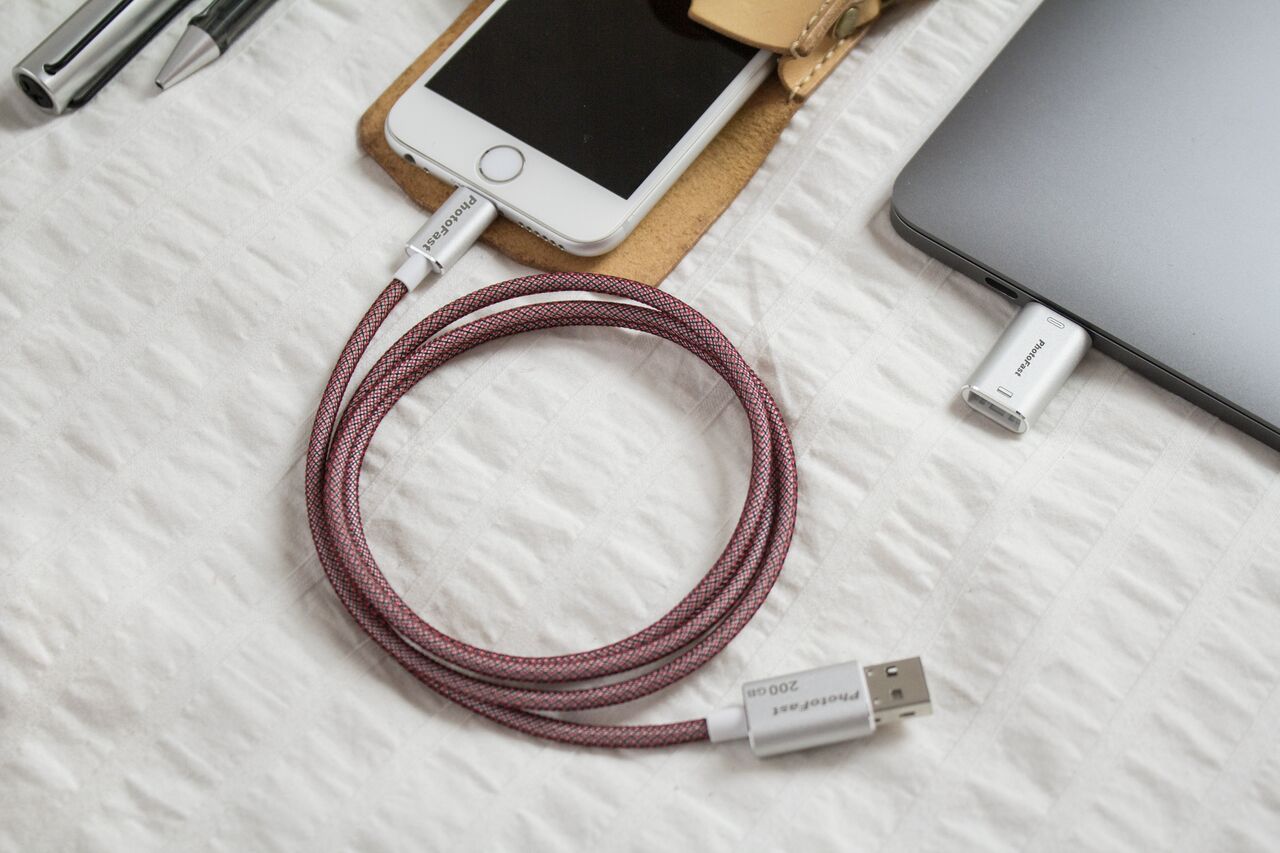 PhotoFast cable 1
