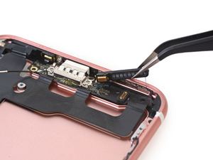 Apple iPhone 7 Plus Teardown by iFixit.