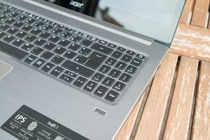 Die Tastatur des Acer Swift 3 (NX.GV7EV.001) hat ihre Schwächen, das Touchpad überzeugt