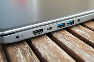 Das Acer Swift 3 (NX.GV7EV.001) bietet alle wichtige Schnittstellen, darunter auch einmal USB Typ-C