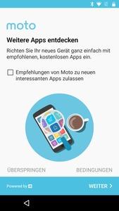 Auch Motorola versucht dem Nutzer im Zuge der Ersteinrichtung Apps unterzujubeln