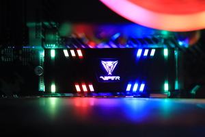 Review Patriot Viper VPR100 RGB NVMe SSD