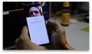 Irisscanner des Samsung Galaxy S8 kann einfach umgangen werden