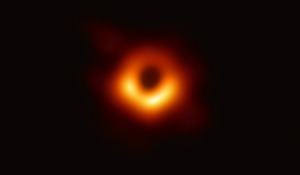 Erste direkte Aufnahme eines Schwarzen Lochs