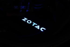 ZOTAC GeForce GTX 1080 Ti AMP! Extreme Edition