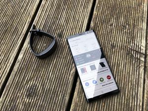Das Bild täuscht: Beim Sport kann die Samsung Gear Fit2 Pro dank GPS und Offline-Spotify auch ohne Smartphone genutzt werden