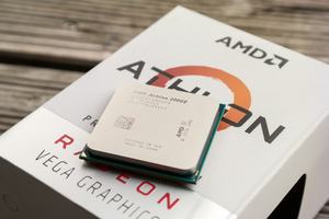 Rund 50 Euro kostet AMDs Athlon 200GE, damit ist es der derzeit günstigste Prozessor auf Zen-Basis und ein direkter Pentium-Konkurrent