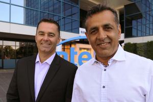 Dan McNamara (Intel, links) - Ronnie Vasishta (eASIC, rechts)