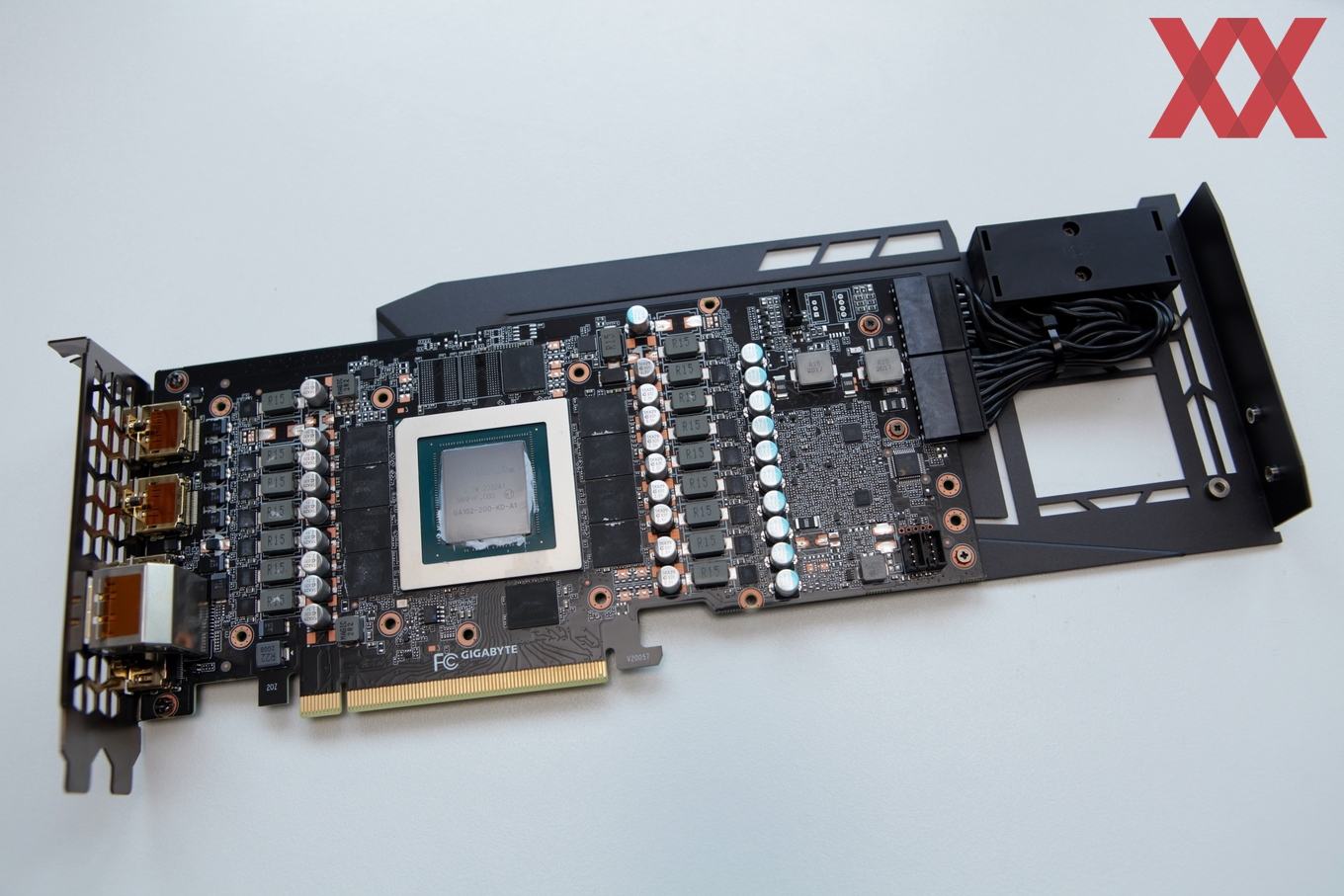 Gigabyte-GeForce-RTX-3080-Eagle-OC-00018