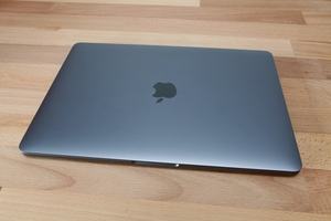 Apple MacBook Pro mit M1