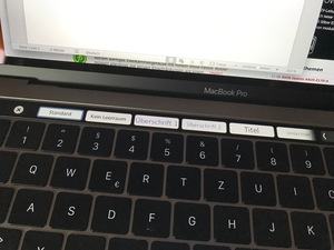 Apple MacBook Pro mit Touch Bar