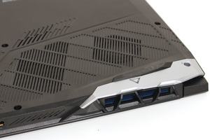 Acer Predator Helios 300 PH315 im Test
