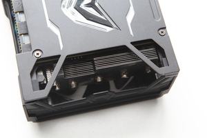 Sapphire Radeon RX Vega 64 Nitro+