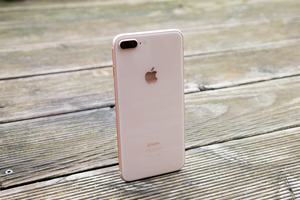 Kritik muss Apple sich für das iPhone 8 Plus aber auch gefallen lassen, vor allem mit Blick auf die Kamera-App und die Aufpreispolitik
